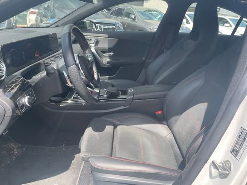 Used 2022 Mercedes-Benz CLA 250 image 6