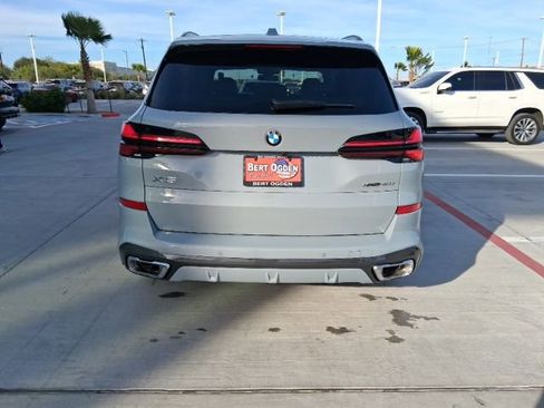 New 2026 BMW X5 xDrive40i w/ M Sport Package AWD/4WD image 5