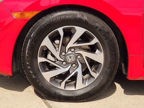 Used 2016 Honda Civic EX image 8