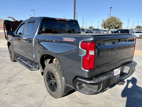 Used 2019 Chevrolet Silverado 1500 LT Trail Boss image 3