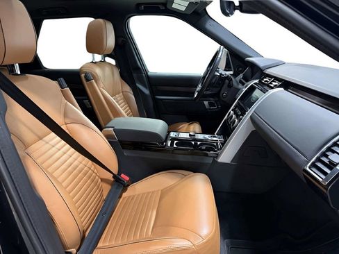 Used 2020 Land Rover Discovery HSE AWD/4WD image 14