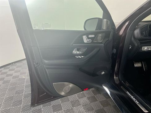Certified 2024 Mercedes-Benz Maybach GLS 600 4MATIC image 15