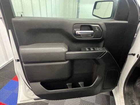 Used 2024 GMC Sierra 1500 Pro w/ Graphite Edition AWD/4WD image 19