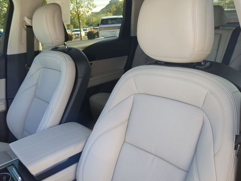 New 2026 Lincoln Nautilus Premier w/ Equipment Group 102A image 10