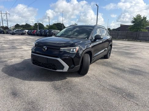 Used 2025 Volkswagen Taos S FWD image 7