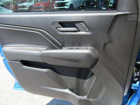 Used 2023 Chevrolet Colorado Trail Boss w/ LPO, Dark Essentials Package AWD/4WD image 20
