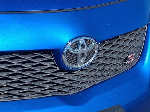 Used 2010 Toyota Corolla S image 10