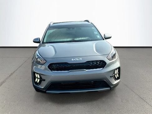 Certified 2022 Kia Niro LXS FWD image 2