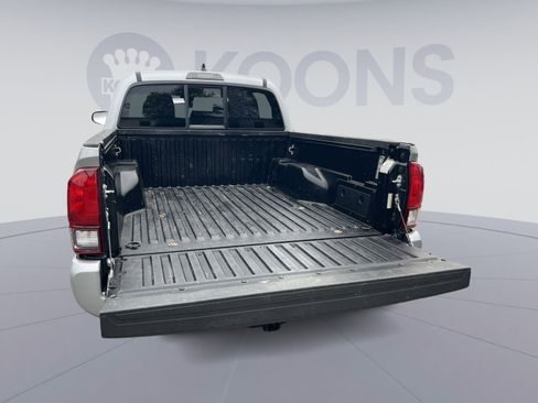 Used 2023 Toyota Tacoma SR AWD/4WD image 26