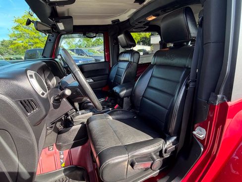 Used 2012 Jeep Wrangler Sahara w/ Dual Top Group AWD/4WD image 10