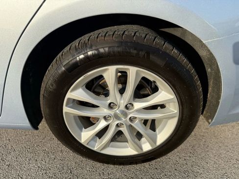 Used 2017 Chevrolet Malibu LT w/ Leather Package image 25