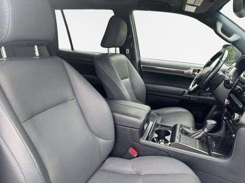 Used 2022 Lexus GX 460 Premium w/ Premium Plus Package AWD/4WD image 26