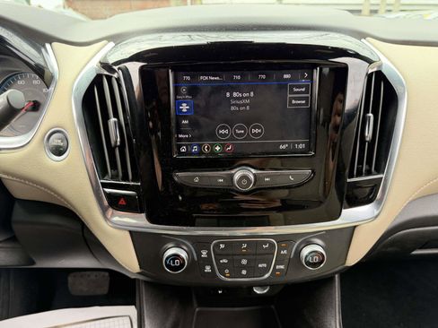 Certified 2023 Chevrolet Traverse LS FWD image 21