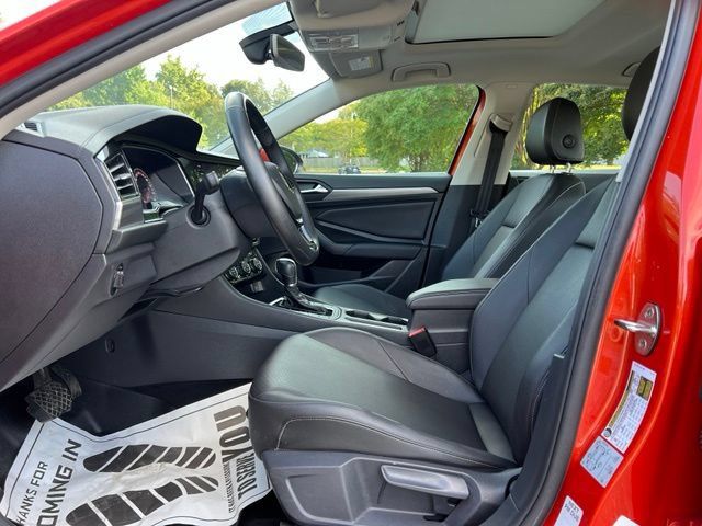 Used 2019 Volkswagen Jetta SEL FWD image 12
