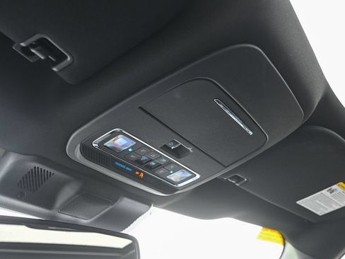 Certified 2024 Ford F150 Lariat AWD/4WD image 40
