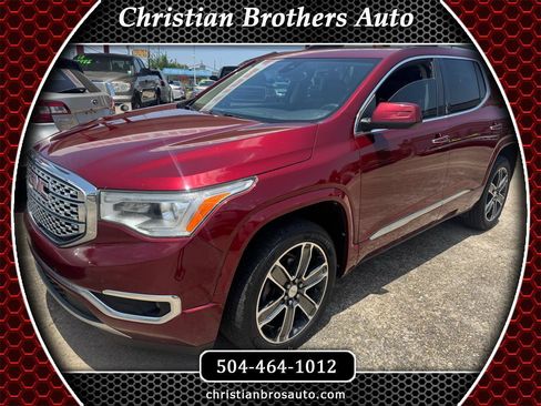 Used 2017 GMC Acadia Denali w/ Technology Package FWD image 1