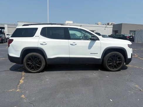 Used 2023 GMC Acadia SLE w/ Driver Convenience Package FWD image 8