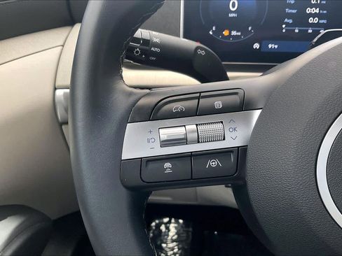 Certified 2025 Hyundai Tucson SEL FWD image 24
