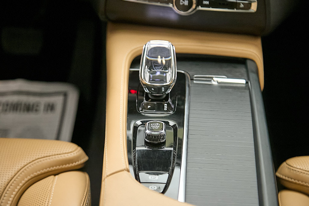 Certified 2023 Volvo XC90 B6 Ultimate w/ Protection Package Premier AWD/4WD image 34