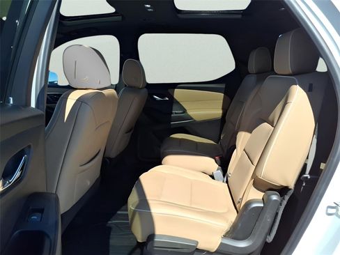 Used 2022 Chevrolet Traverse Premier w/ LPO, Floor Liner Package image 12