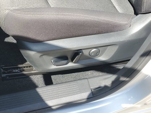 Used 2024 Nissan Rogue SV FWD image 24