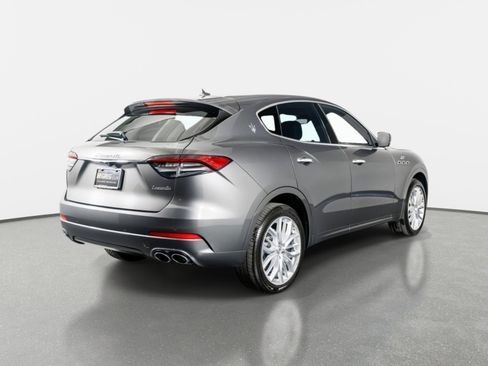 Used 2022 Maserati Levante GT AWD/4WD image 29