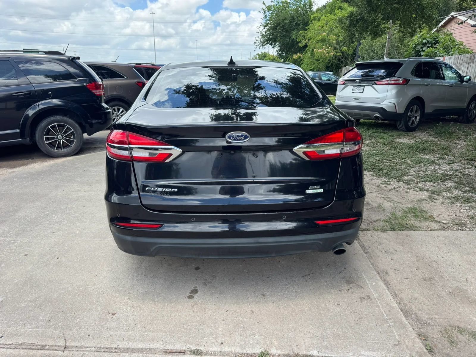 Used 2019 Ford Fusion SE FWD image 7