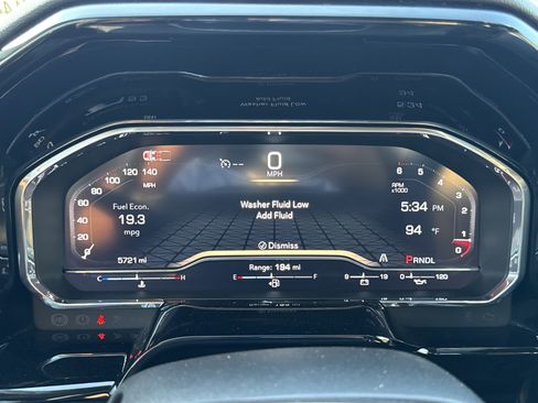 Used 2025 GMC Sierra 1500 Elevation image 13