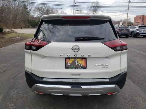 Used 2022 Nissan Rogue Platinum w/ Head-Up Display Package image 4