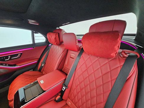 New 2025 Mercedes-Benz S 580 4MATIC Sedan image 18