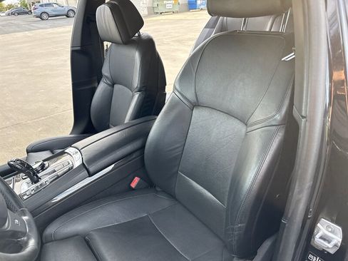 Used 2015 BMW 750i image 26