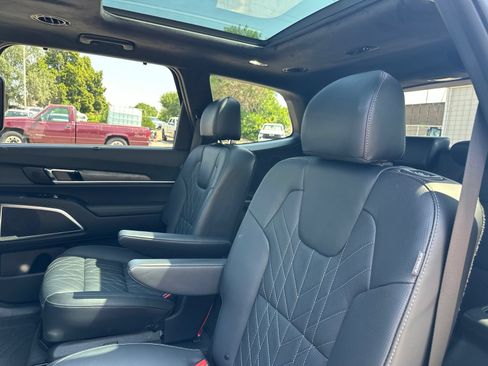 Used 2024 Kia Telluride SX Prestige X-Pro AWD/4WD image 23