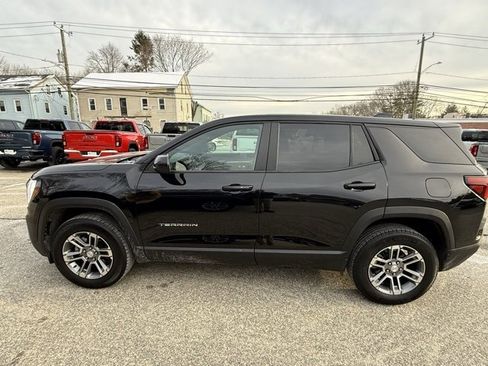 Used 2025 GMC Terrain Elevation image 2