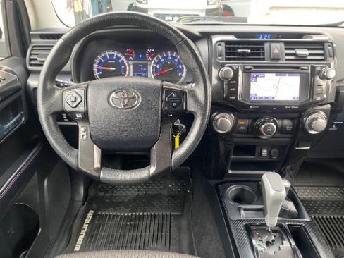 Used 2019 Toyota 4Runner TRD Off-Road image 13