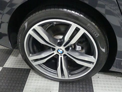 Used 2019 BMW 740i xDrive w/ M Sport Package AWD/4WD image 17
