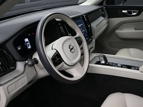 Used 2019 Cadillac XT5 AWD image 10