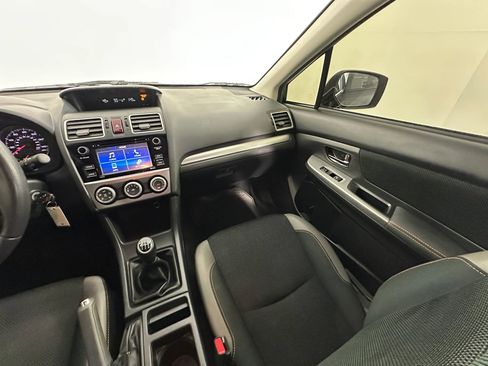 Used 2017 Subaru Crosstrek 2.0i Premium AWD/4WD image 28
