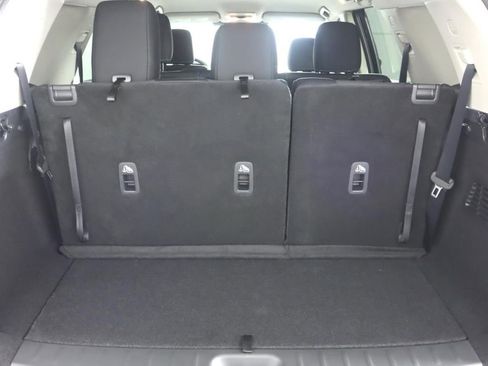 Certified 2025 Nissan Pathfinder S image 29