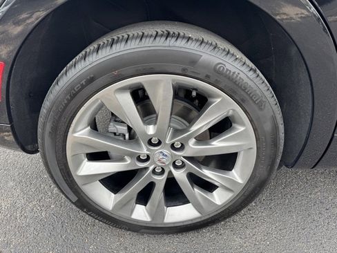 Used 2022 Buick Envision Avenir w/ Technology Package II image 10