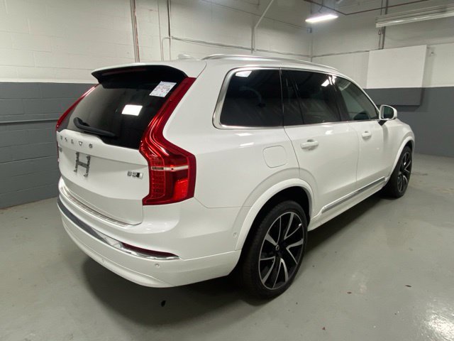 Used 2023 Volvo XC90 B5 Plus w/ Protection Package Premier AWD/4WD image 3