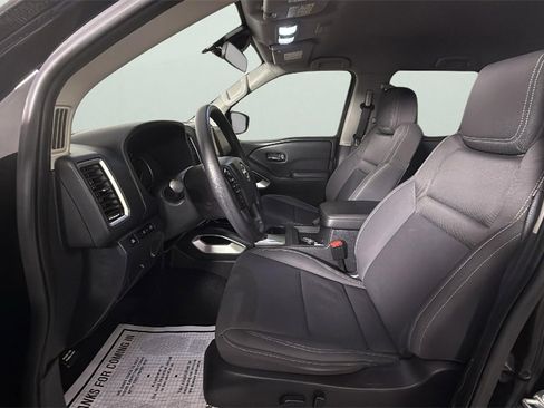Used 2022 Nissan Frontier SV image 17