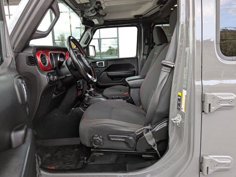 Used 2020 Jeep Gladiator Rubicon w/ Dual Top Group AWD/4WD image 12