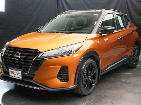 Used 2022 Nissan Kicks SR image 6