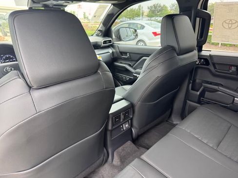 New 2026 Toyota 4Runner TRD Off-Road Premium AWD/4WD image 20