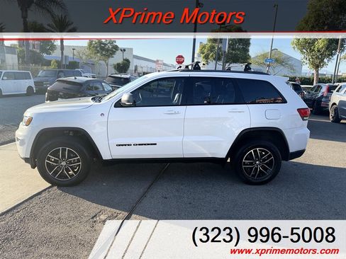Used 2018 Jeep Grand Cherokee Trailhawk w/ Trailhawk Luxury Group AWD/4WD image 4
