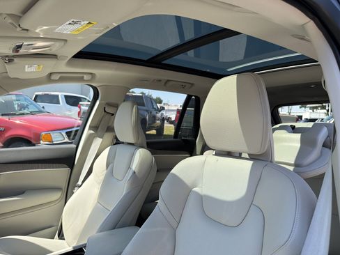 Used 2024 Volvo XC90 B6 Plus AWD/4WD image 10