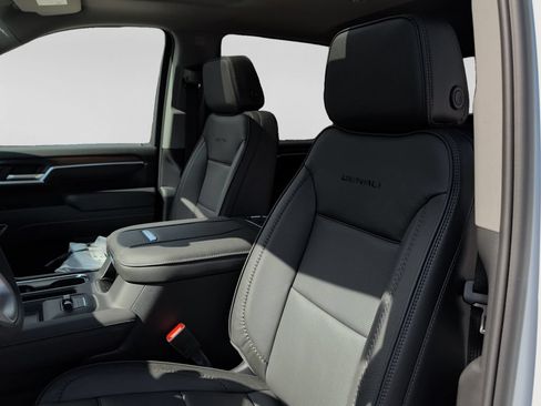 New 2026 GMC Sierra 3500 Denali w/ Denali Reserve Package AWD/4WD image 21