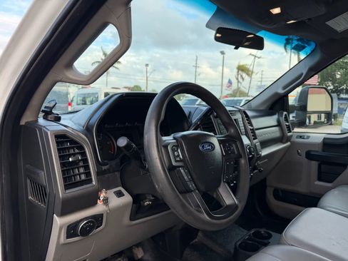 Used 2018 Ford F350 XL w/ Power Equipment Group image 10