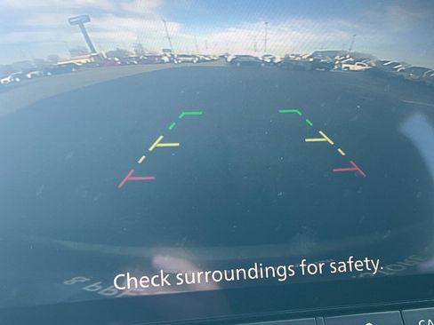 Used 2023 Nissan Rogue SV image 17