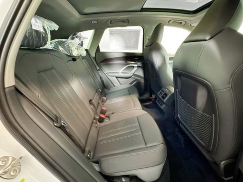 New 2025 Audi Q5 Premium Plus image 24